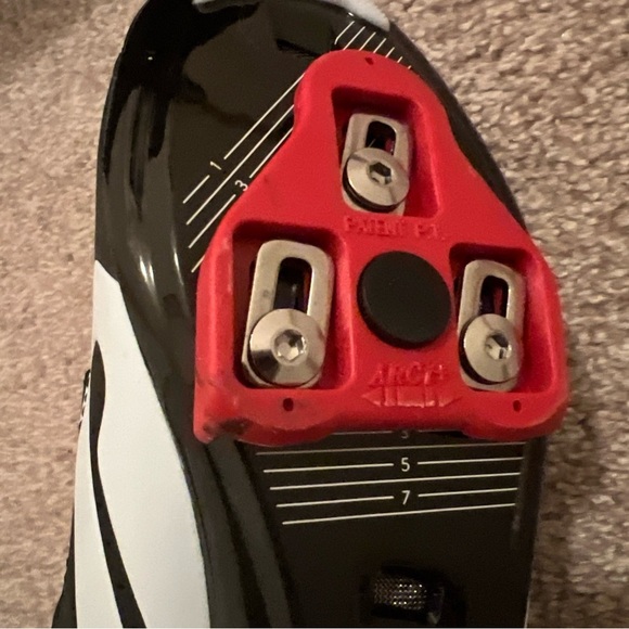 Peloton Cycling Shoes Unisex Sz 41 Cleats Black Red - Picture 9 of 11